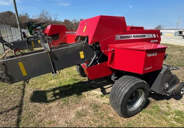 Image of Massey Ferguson 1840 equipment image 2