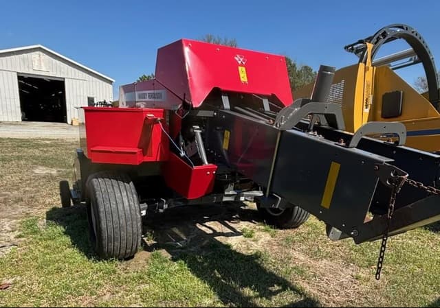 Image of Massey Ferguson 1840 equipment image 3