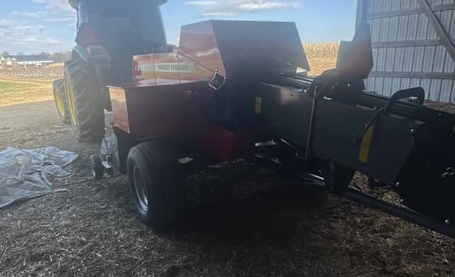 Image of Massey Ferguson 1840 equipment image 4