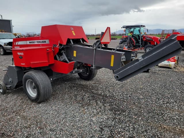 Image of Massey Ferguson 1840 equipment image 2