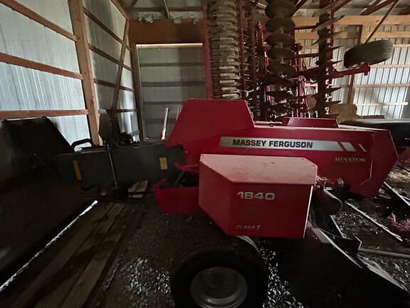 Image of Massey Ferguson 1840 equipment image 1