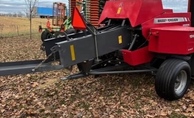 Image of Massey Ferguson 1840 equipment image 3