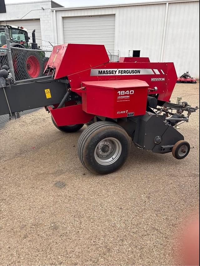 Image of Massey Ferguson 1840 equipment image 3