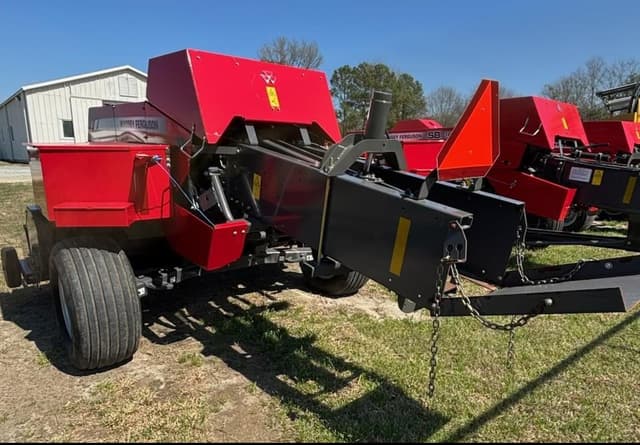 Image of Massey Ferguson 1840 equipment image 3