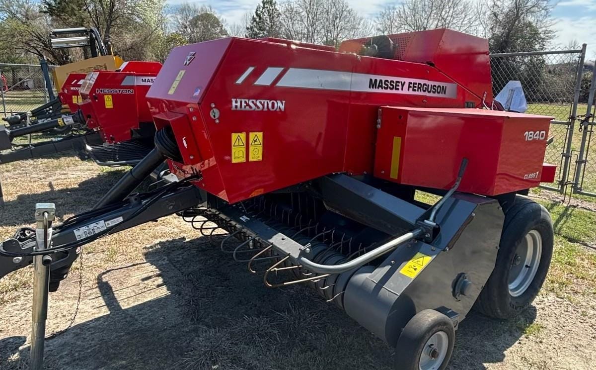 2021 Massey Ferguson 1840 Equipment Image0