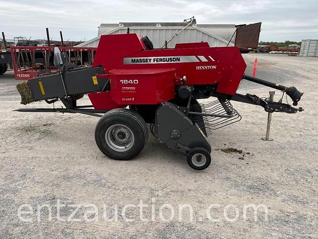 Image of Massey Ferguson 1840 equipment image 2