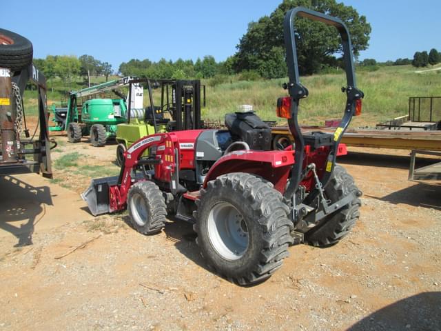 Image of Massey Ferguson 1840E equipment image 3