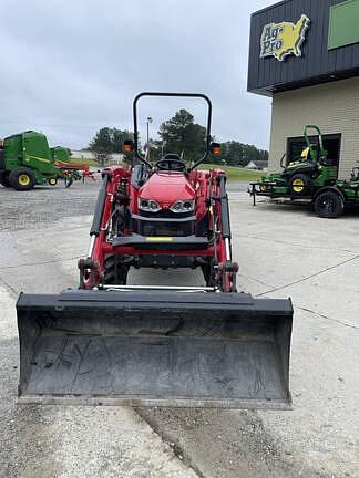 Image of Massey Ferguson 1840M equipment image 4