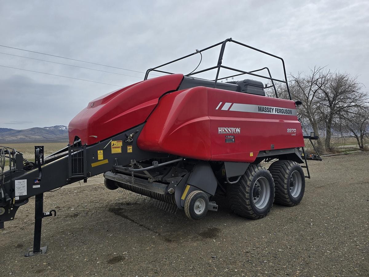2021 Massey Ferguson 2270 Equipment Image0