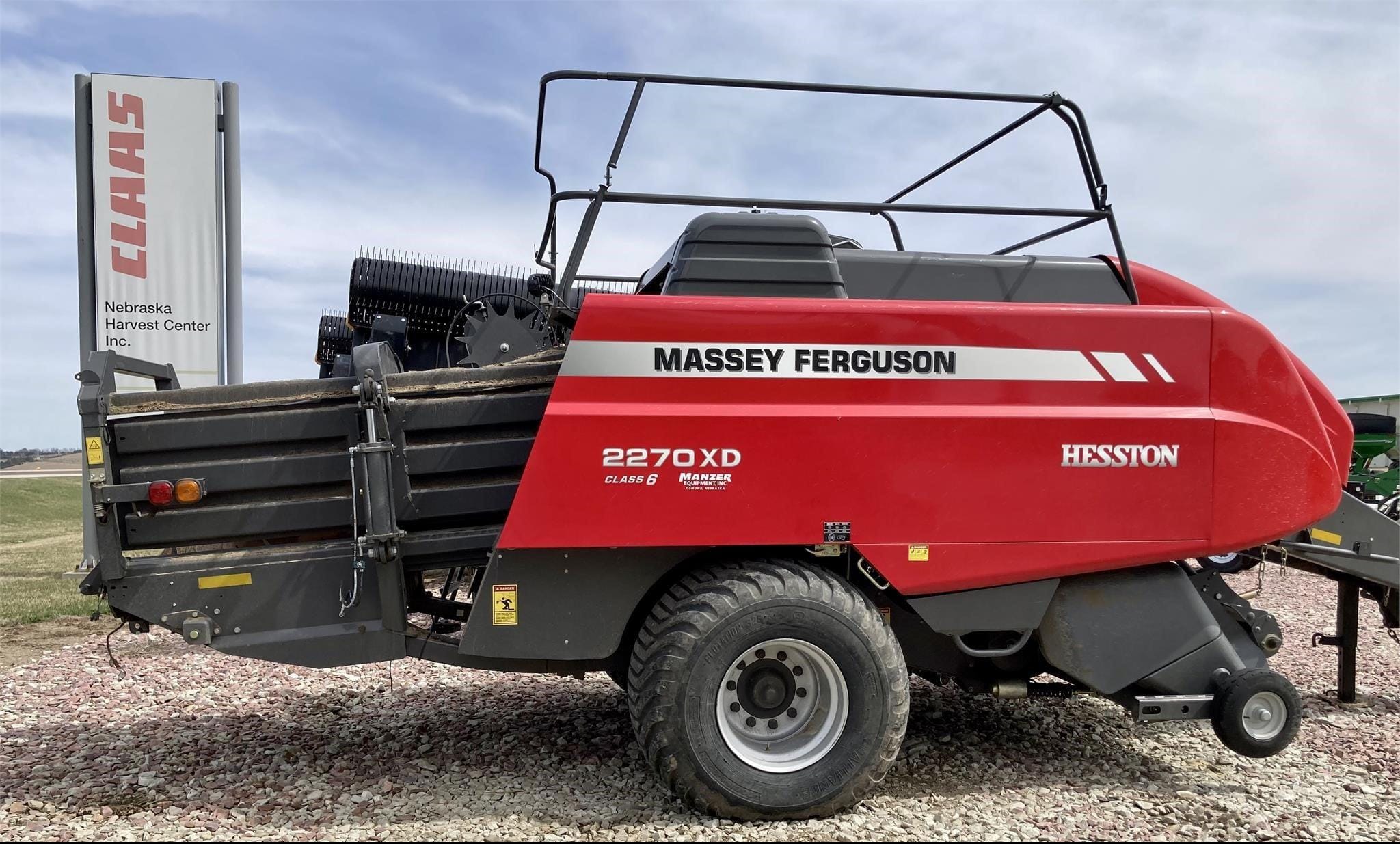 2021 Massey Ferguson 2270XD Equipment Image0