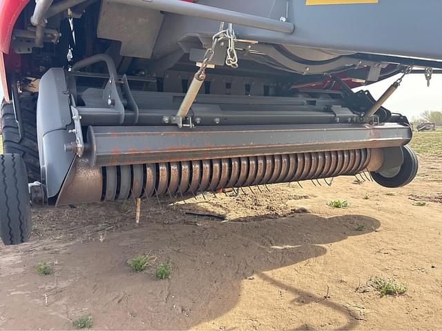 Image of Massey Ferguson 2270XD equipment image 4