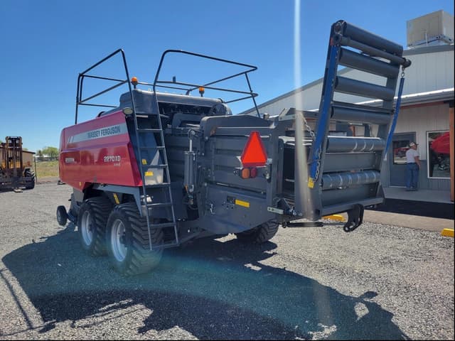 Image of Massey Ferguson 2270XD equipment image 1