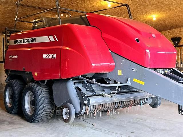 Image of Massey Ferguson 2270XD equipment image 2