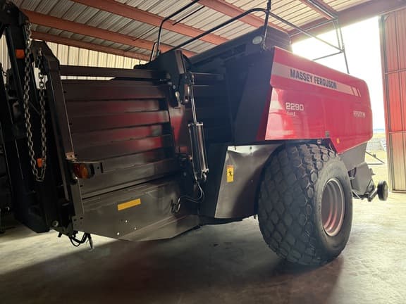 Image of Massey Ferguson 2290 equipment image 4
