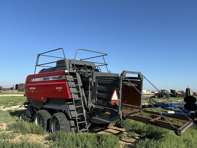 Image of Massey Ferguson 2290 equipment image 1