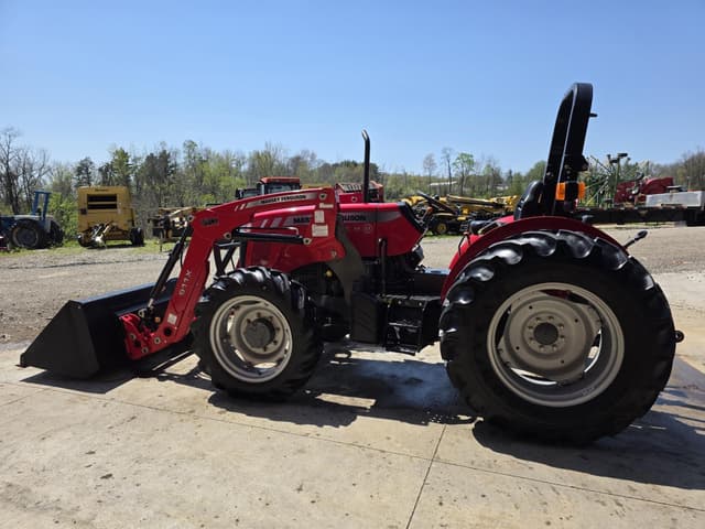 Image of Massey Ferguson 2605H equipment image 1
