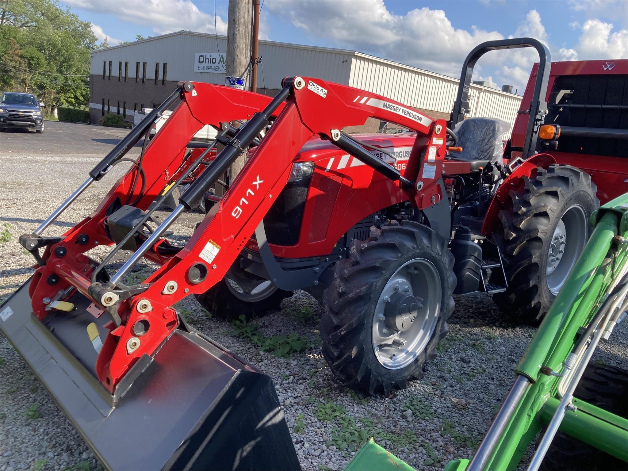 2021 Massey Ferguson 2606H Equipment Image0