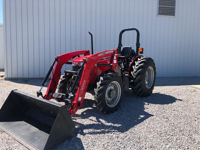 Image of Massey Ferguson 2607H equipment image 1