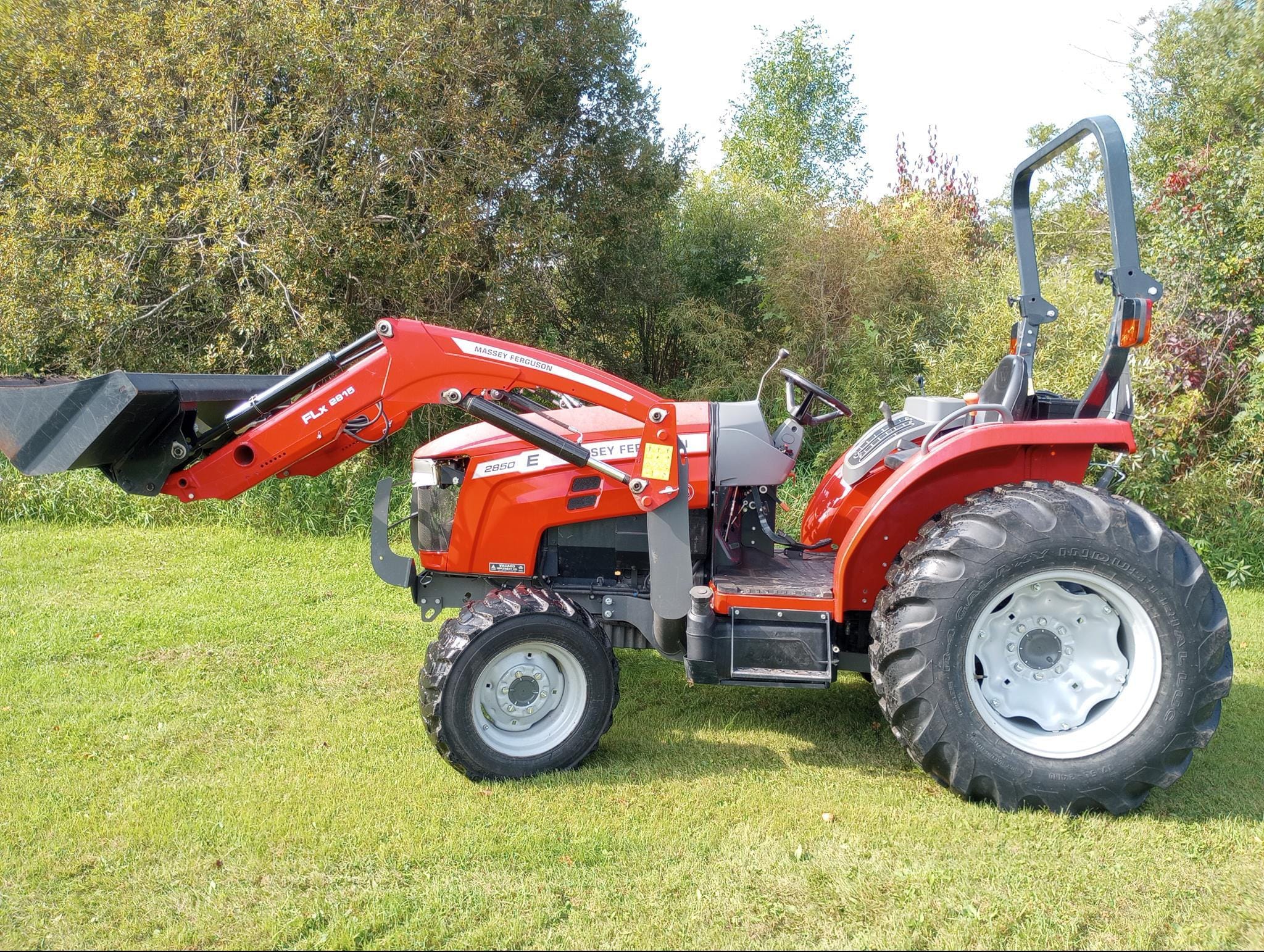 2021 Massey Ferguson 2850E Equipment Image0