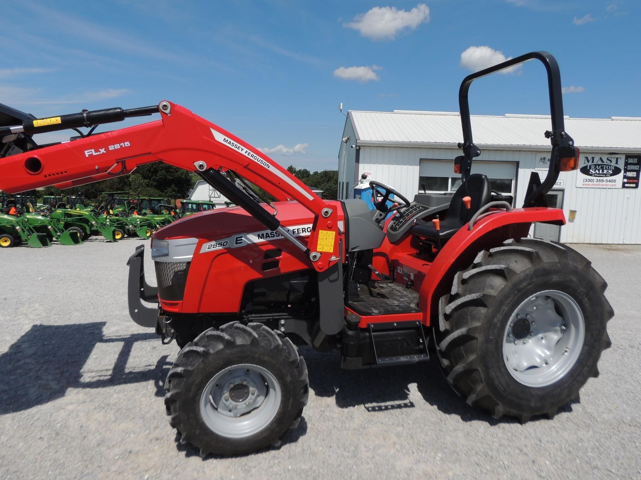 2021 Massey Ferguson 2850E Equipment Image0
