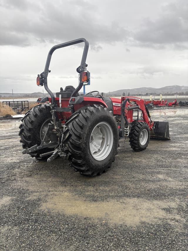 Image of Massey Ferguson 2850M equipment image 4