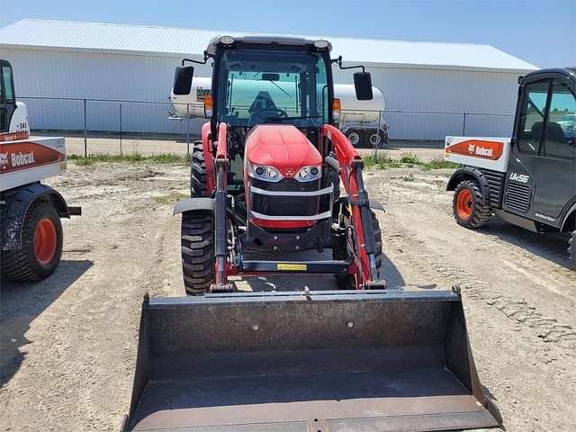 Image of Massey Ferguson 2850M equipment image 2