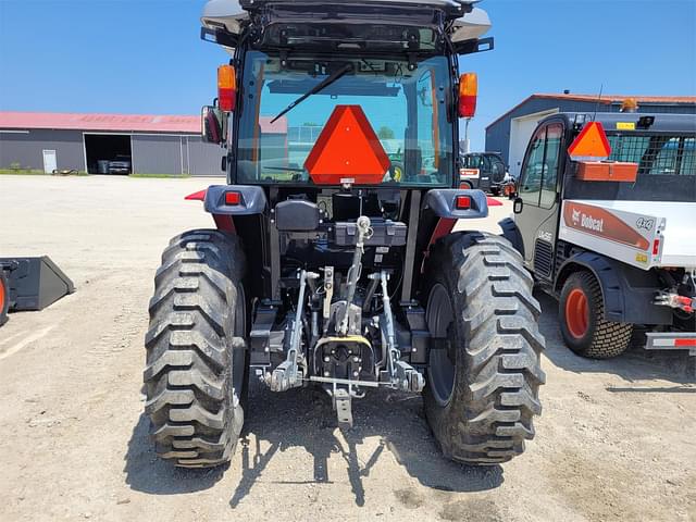 Image of Massey Ferguson 2850M equipment image 3