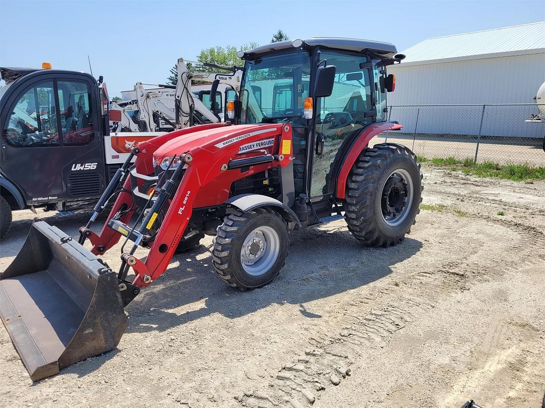 Image of Massey Ferguson 2850M Primary image