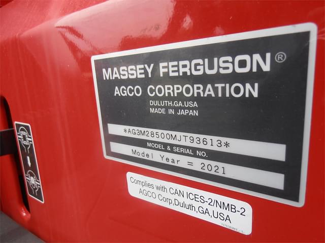 Image of Massey Ferguson 2850M equipment image 4