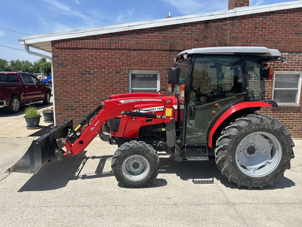 2021 Massey Ferguson 2855M Equipment Image0