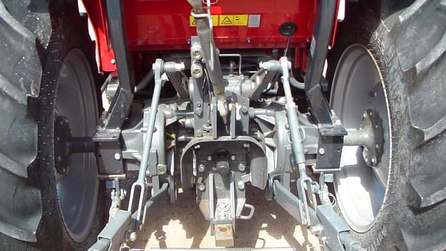 Image of Massey Ferguson 2860E equipment image 3