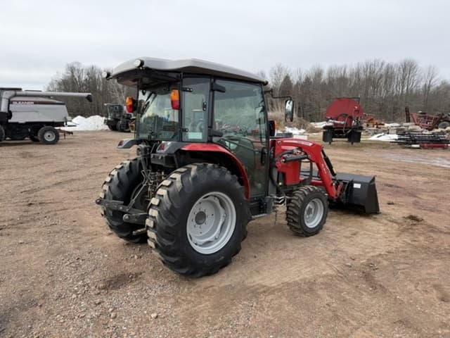 Image of Massey Ferguson 2860M equipment image 4