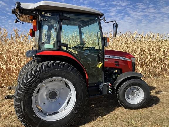 Image of Massey Ferguson 2860M equipment image 1