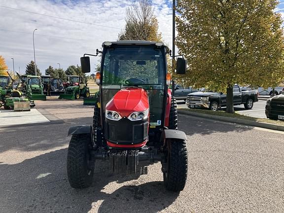 Image of Massey Ferguson 2860M equipment image 4