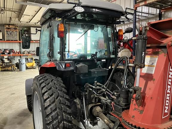 Image of Massey Ferguson 2860M equipment image 3