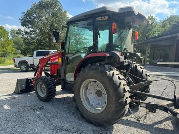 Image of Massey Ferguson 2860M equipment image 3