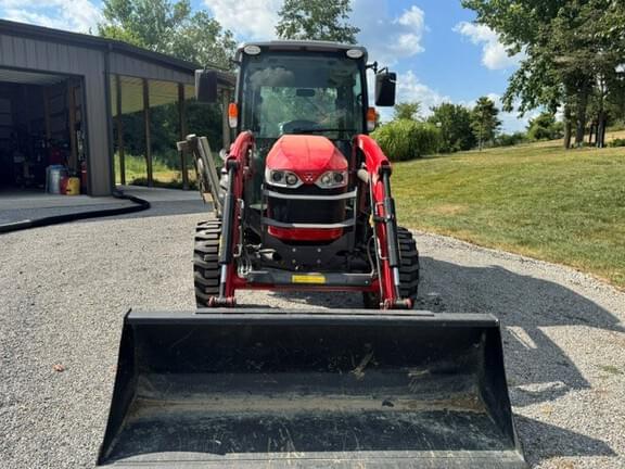 Image of Massey Ferguson 2860M equipment image 4