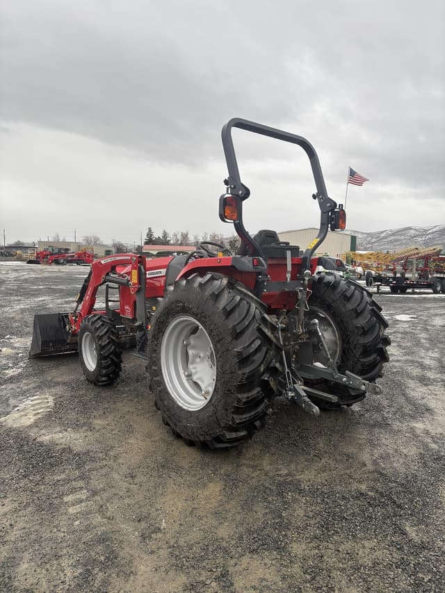 Image of Massey Ferguson 2860M equipment image 2