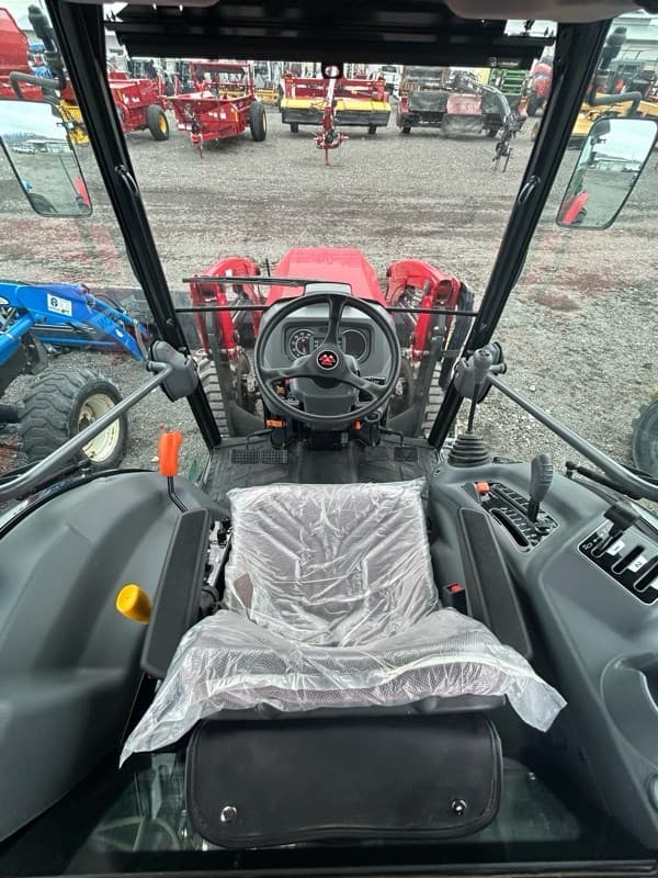 Image of Massey Ferguson 2860M equipment image 3
