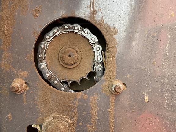 Image of Massey Ferguson 2956A equipment image 4