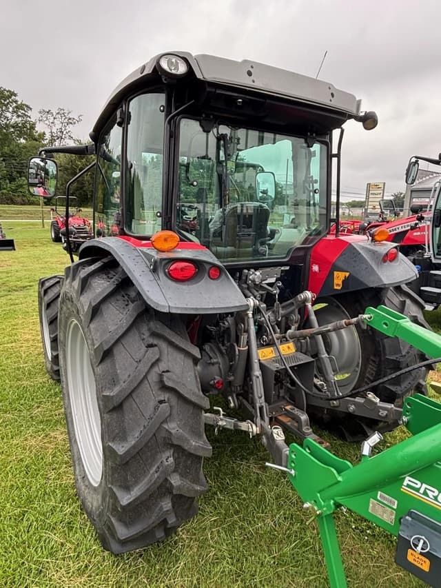 Image of Massey Ferguson 4707 equipment image 3