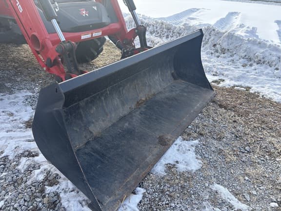 Image of Massey Ferguson 4707 equipment image 3