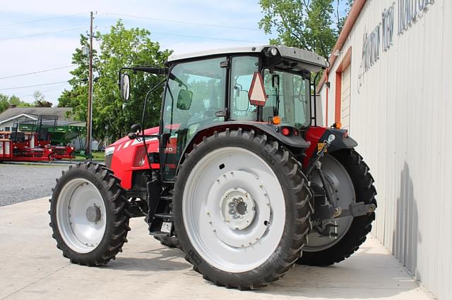 Image of Massey Ferguson 5710 equipment image 3