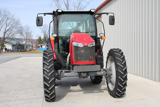 Image of Massey Ferguson 5710 equipment image 3