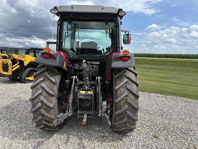 Image of Massey Ferguson 5711 equipment image 1