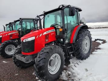 Main image Massey Ferguson 5711