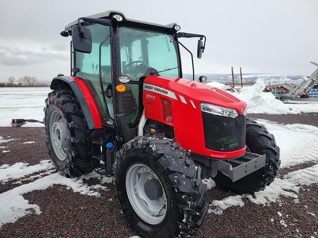 Image of Massey Ferguson 5711 equipment image 1