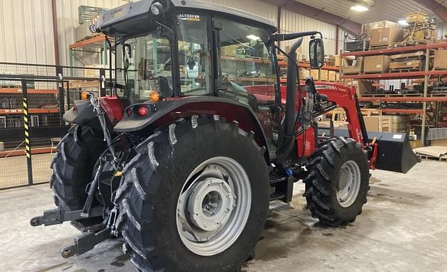 Image of Massey Ferguson 6713 equipment image 1