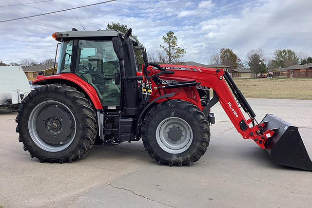 Image of Massey Ferguson 6716S equipment image 1