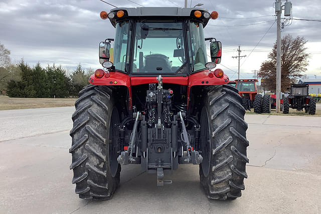 Image of Massey Ferguson 6716S equipment image 2